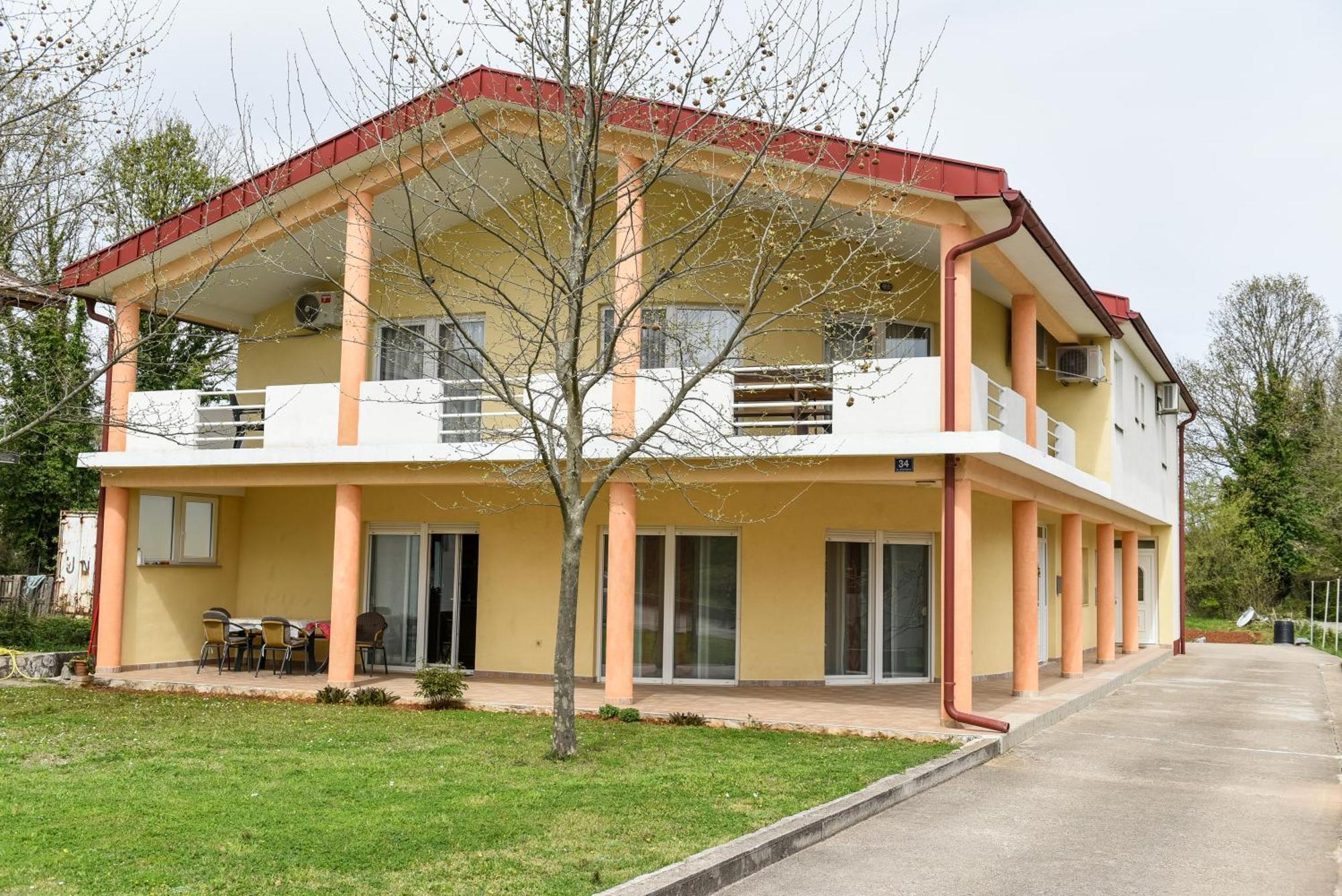 Apartments And Rooms Mara I Pavo Medjugorje Ngoại thất bức ảnh